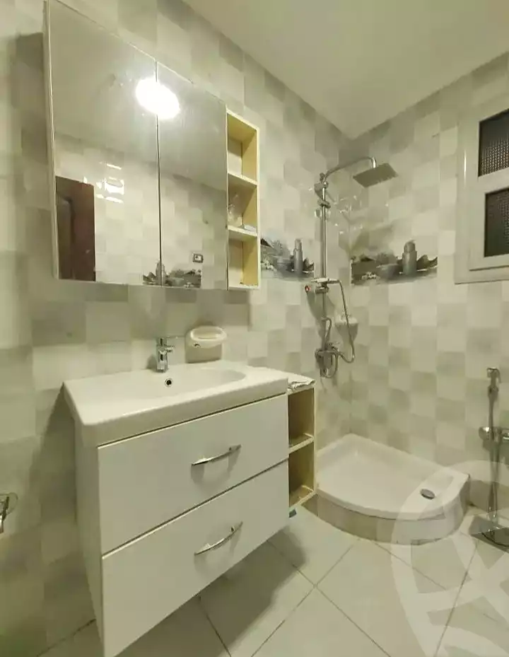 https://aqarmap.com.eg/ar/listing/7014194-for-sale-cairo-ain-shams-ahmed-esmat-st