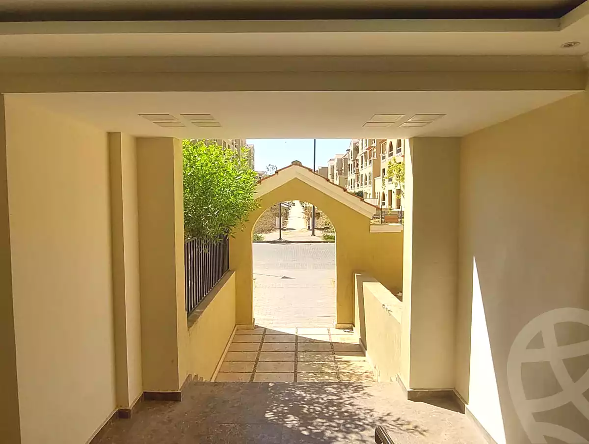 https://aqarmap.com.eg/ar/listing/7014943-for-sale-cairo-el-shorouk-compounds-park-side-compound-tld