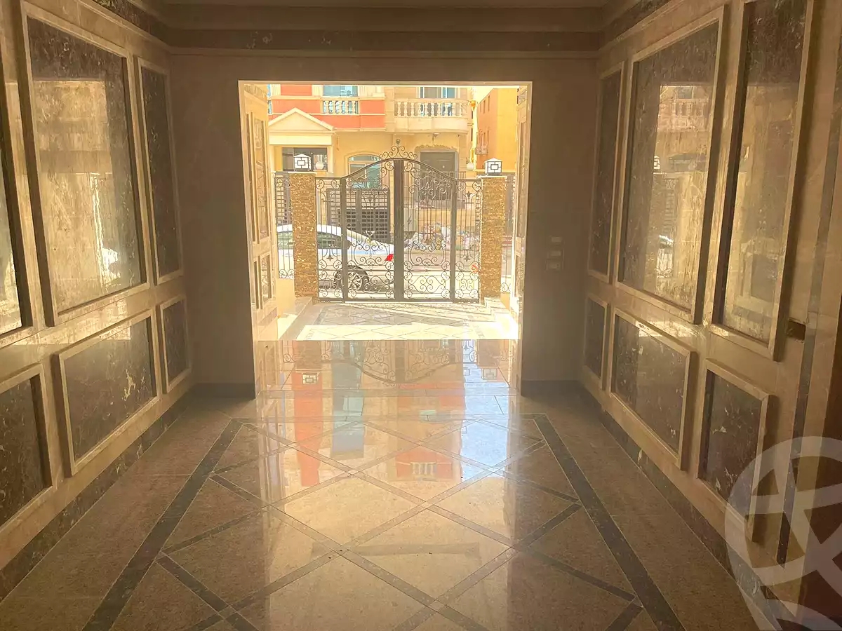 https://aqarmap.com.eg/ar/listing/7015412-for-sale-cairo-new-cairo-mohammed-nagib-axis-st