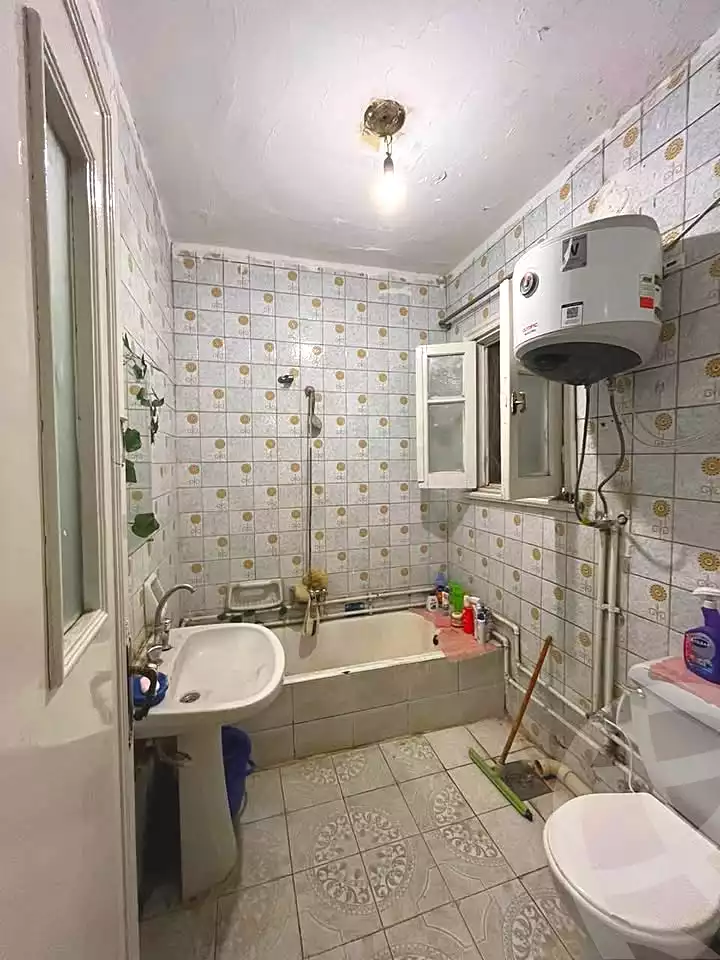https://aqarmap.com.eg/ar/listing/7016060-for-sale-alexandria-bolekly-ibrahim-rady-st
