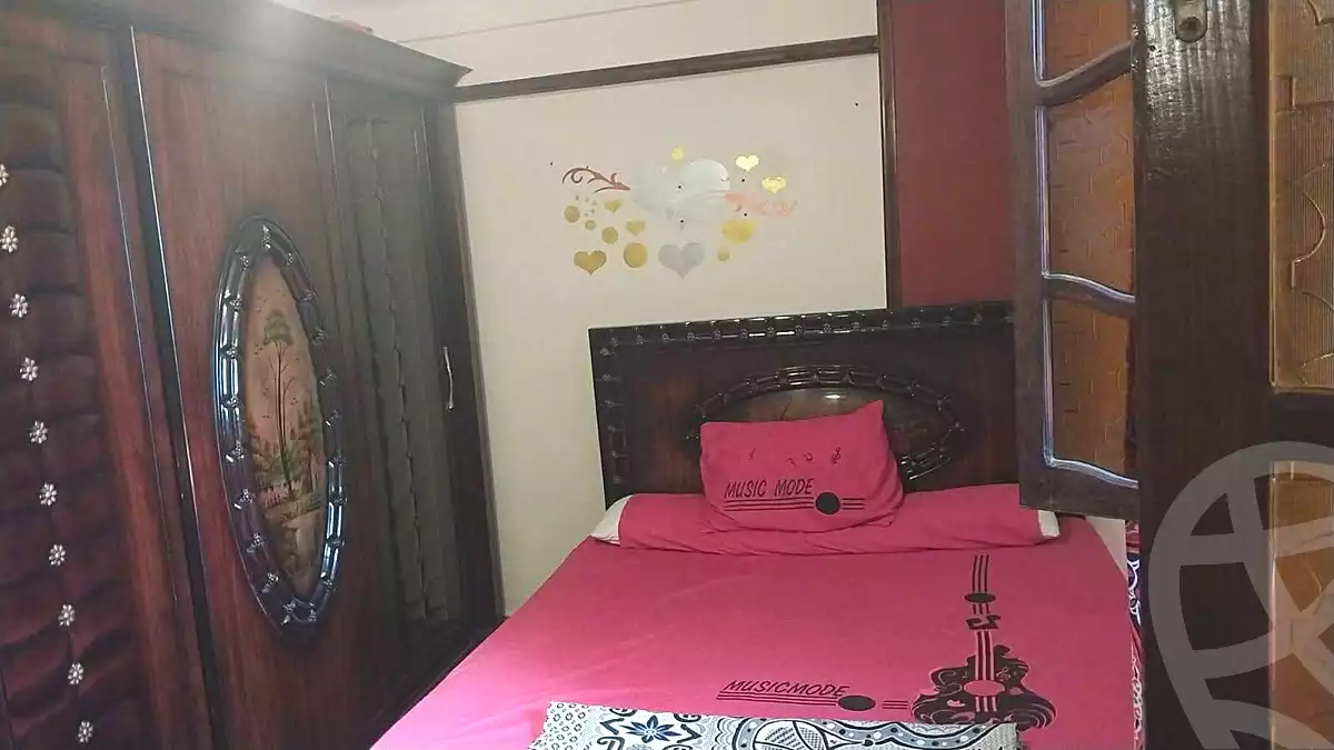 https://aqarmap.com.eg/ar/listing/7016107-for-sale-alexandria-al-agamy-el-hanouvel-al-haded-we-al-soulb-st