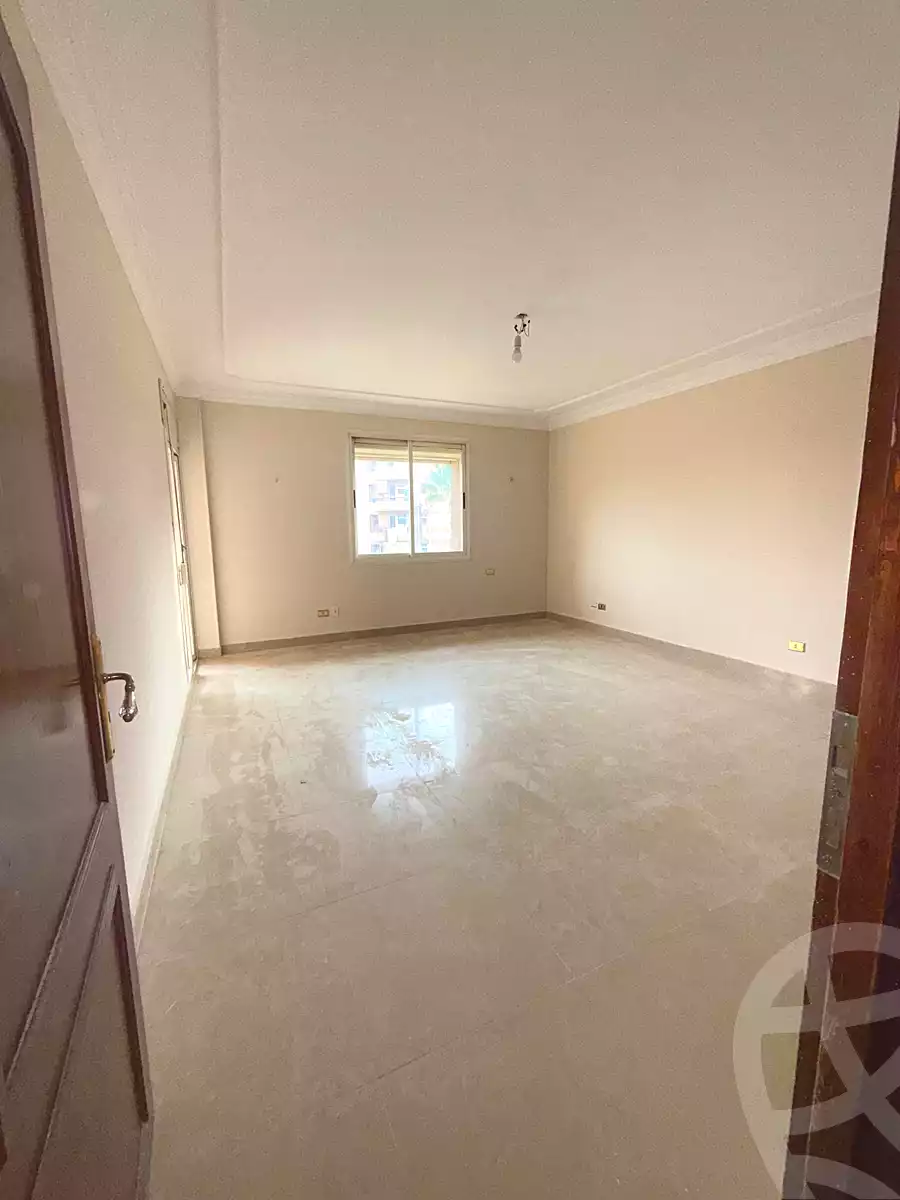 https://aqarmap.com.eg/ar/listing/7016076-for-sale-cairo-new-cairo-lrhb-city-phase-4-saad-zaghloul-st