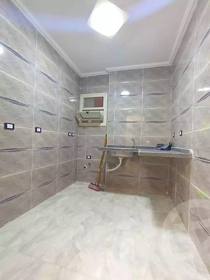 https://aqarmap.com.eg/ar/listing/7016125-for-sale-alexandria-bw-qyr-street-10