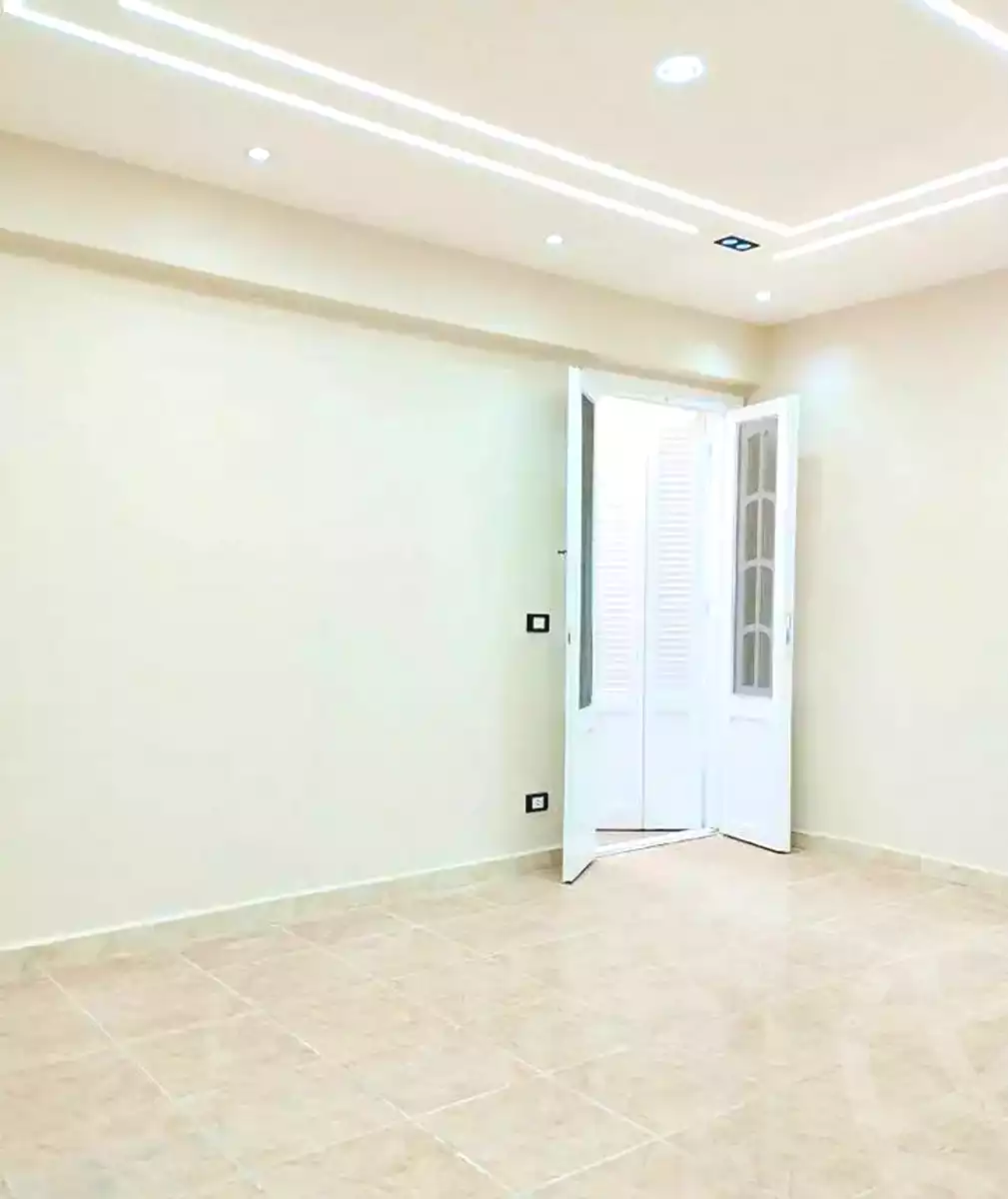 https://aqarmap.com.eg/ar/listing/7016395-for-sale-alexandria-al-agamy-el-hanouvel-kasr-al-quiri-st-1