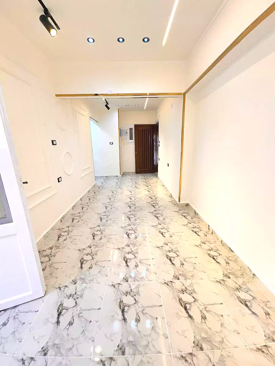 https://aqarmap.com.eg/en/listing/7016403-for-sale-alexandria-al-agamy-shataa-el-nakheel