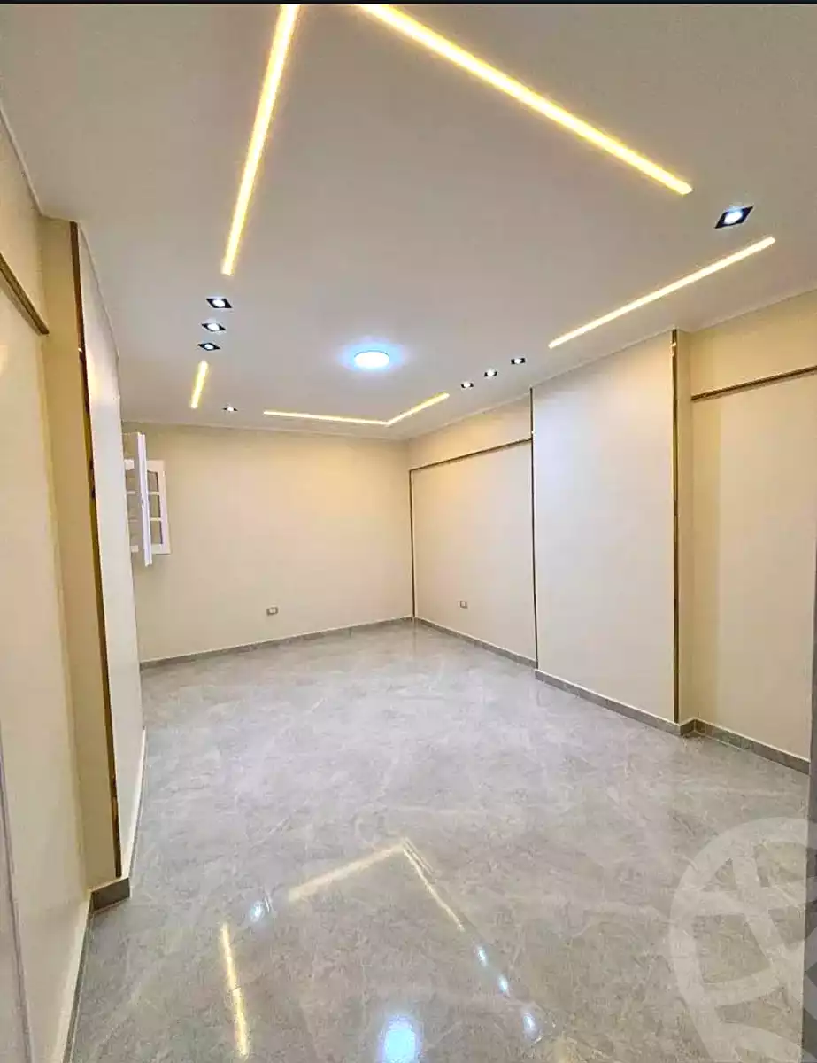 https://aqarmap.com.eg/en/listing/7016406-for-sale-alexandria-sydy-bshr-sydy-bshr-bhry-shr-mhmwd-l-yswy