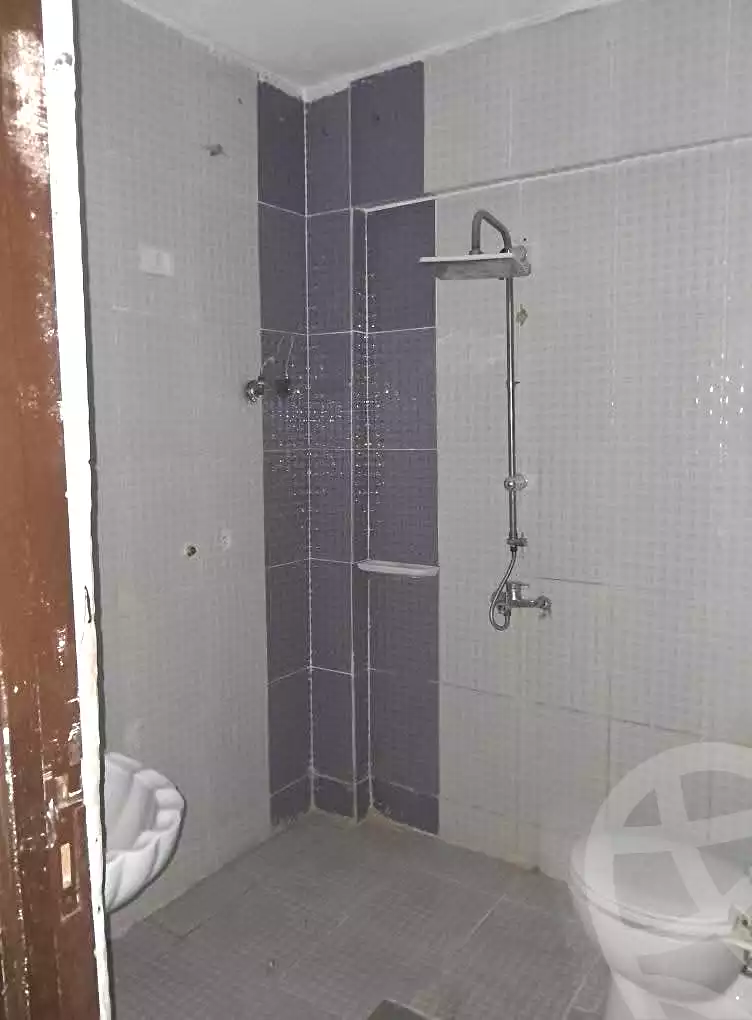 https://aqarmap.com.eg/en/listing/7016460-for-sale-alexandria-al-agamy-el-hanouvel-el-salam-st