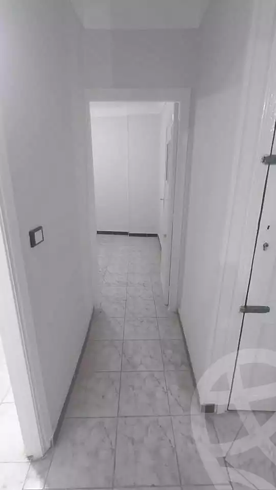 https://aqarmap.com.eg/ar/listing/7016757-for-sale-alexandria-sydy-bshr-sydy-bshr-bhry-shr-mhmd-njyb