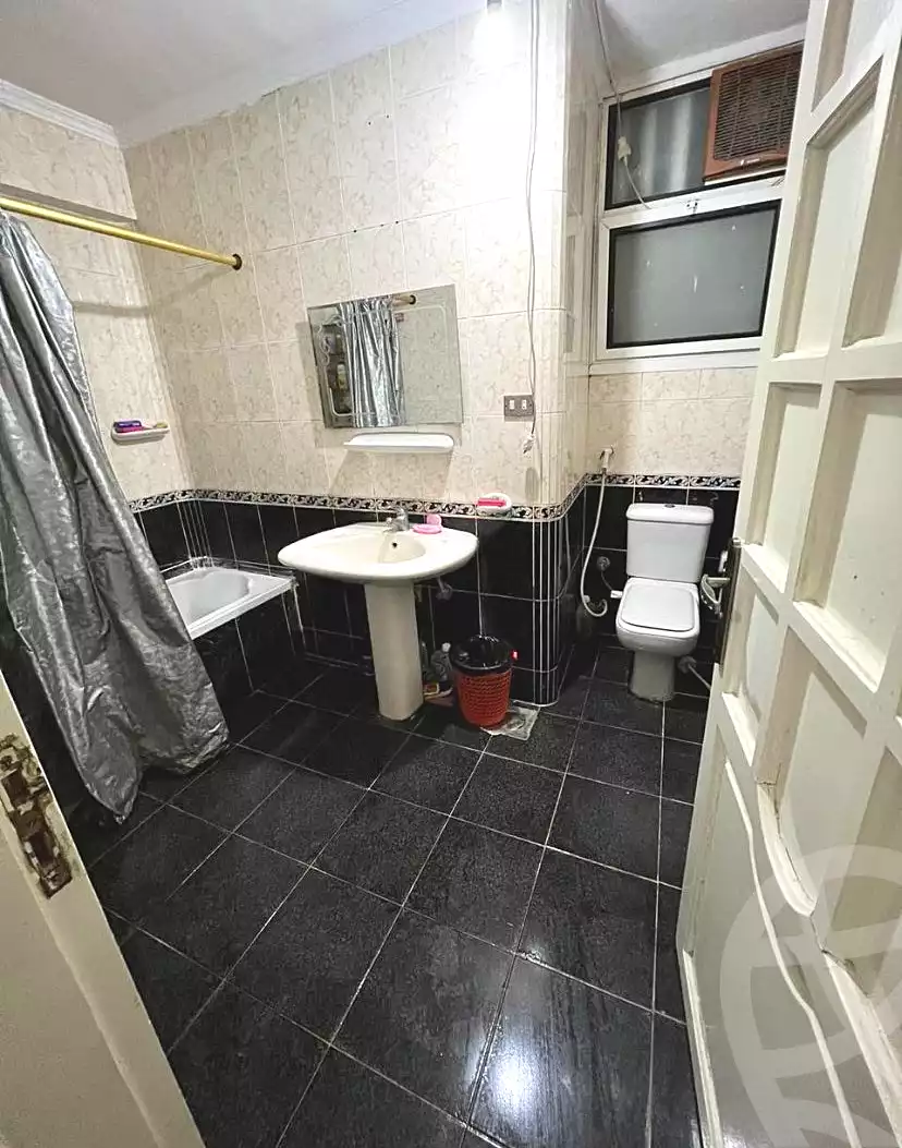 https://aqarmap.com.eg/ar/listing/7017543-for-sale-alexandria-ganaklis