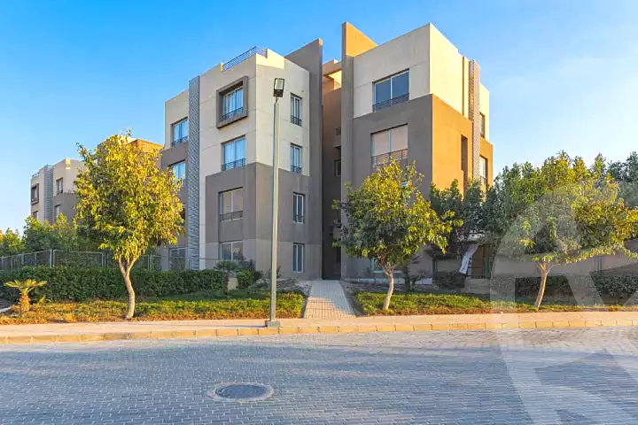 https://aqarmap.com.eg/en/listing/7017718-for-sale-cairo-6th-of-october-compounds-palm-parks