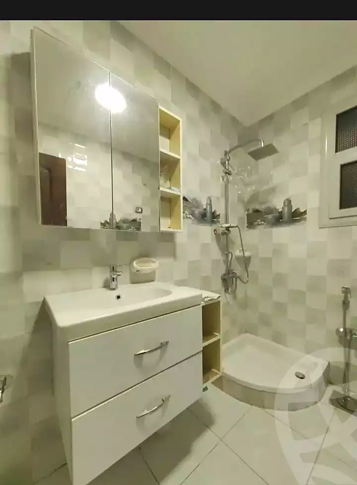 https://aqarmap.com.eg/en/listing/7017882-for-sale-cairo-ain-shams-ahmed-esmat-st