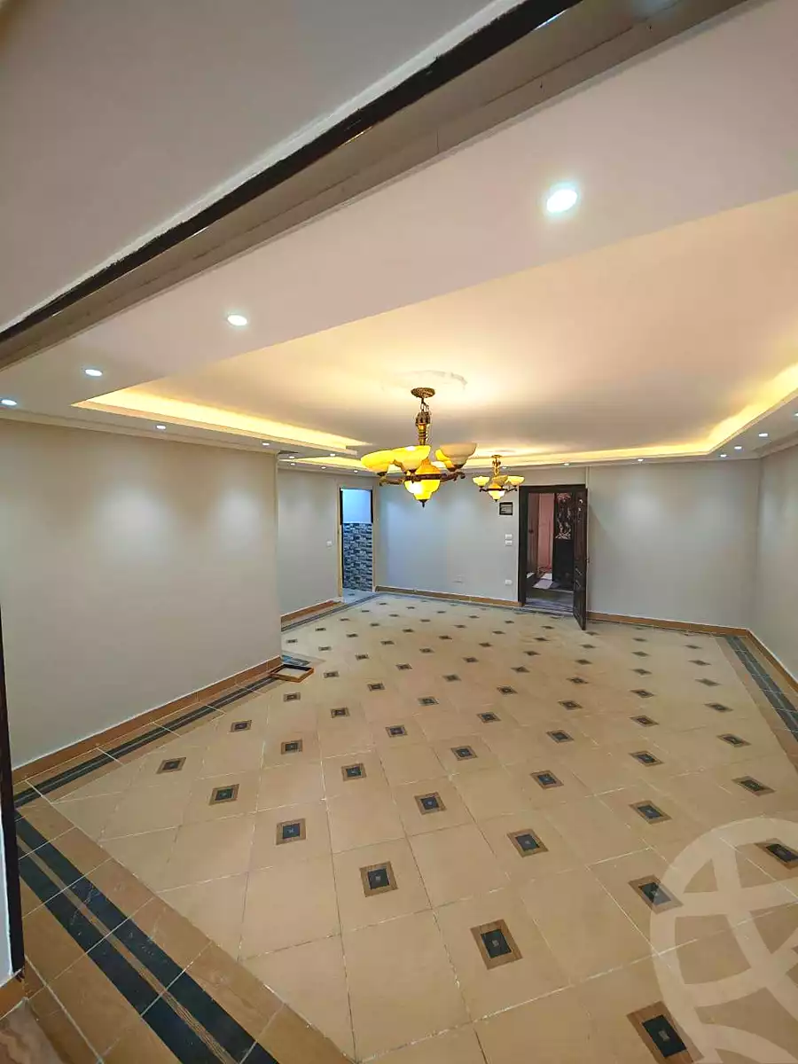 https://aqarmap.com.eg/en/listing/7018253-for-sale-cairo-helwan-ahmed-enci-st