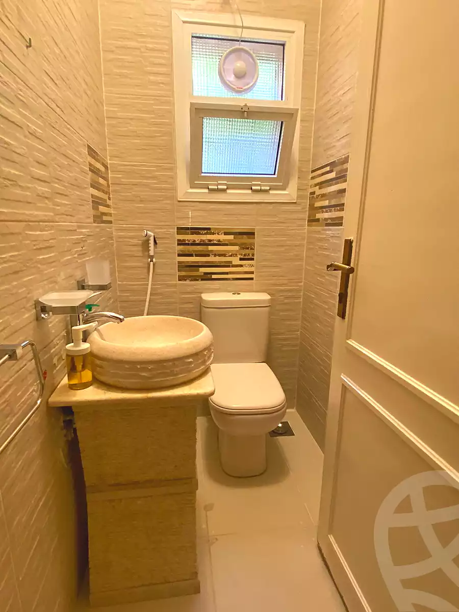 https://aqarmap.com.eg/ar/listing/7018342-for-sale-cairo-new-cairo-lrhb-city-phase-1-ahmed-rami-st