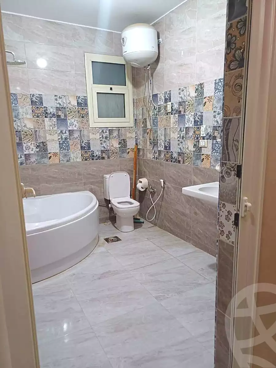 https://aqarmap.com.eg/ar/listing/7018915-for-rent-cairo-helwan-hadayek-helwan-nile-corniche-st