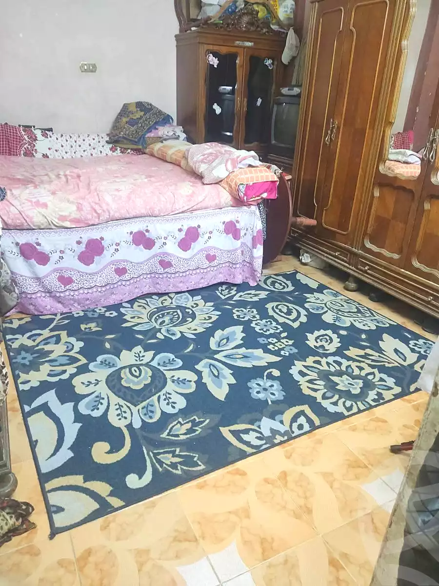 https://aqarmap.com.eg/ar/listing/7019013-for-sale-cairo-helwan-el-shareaa-el-sharby-st