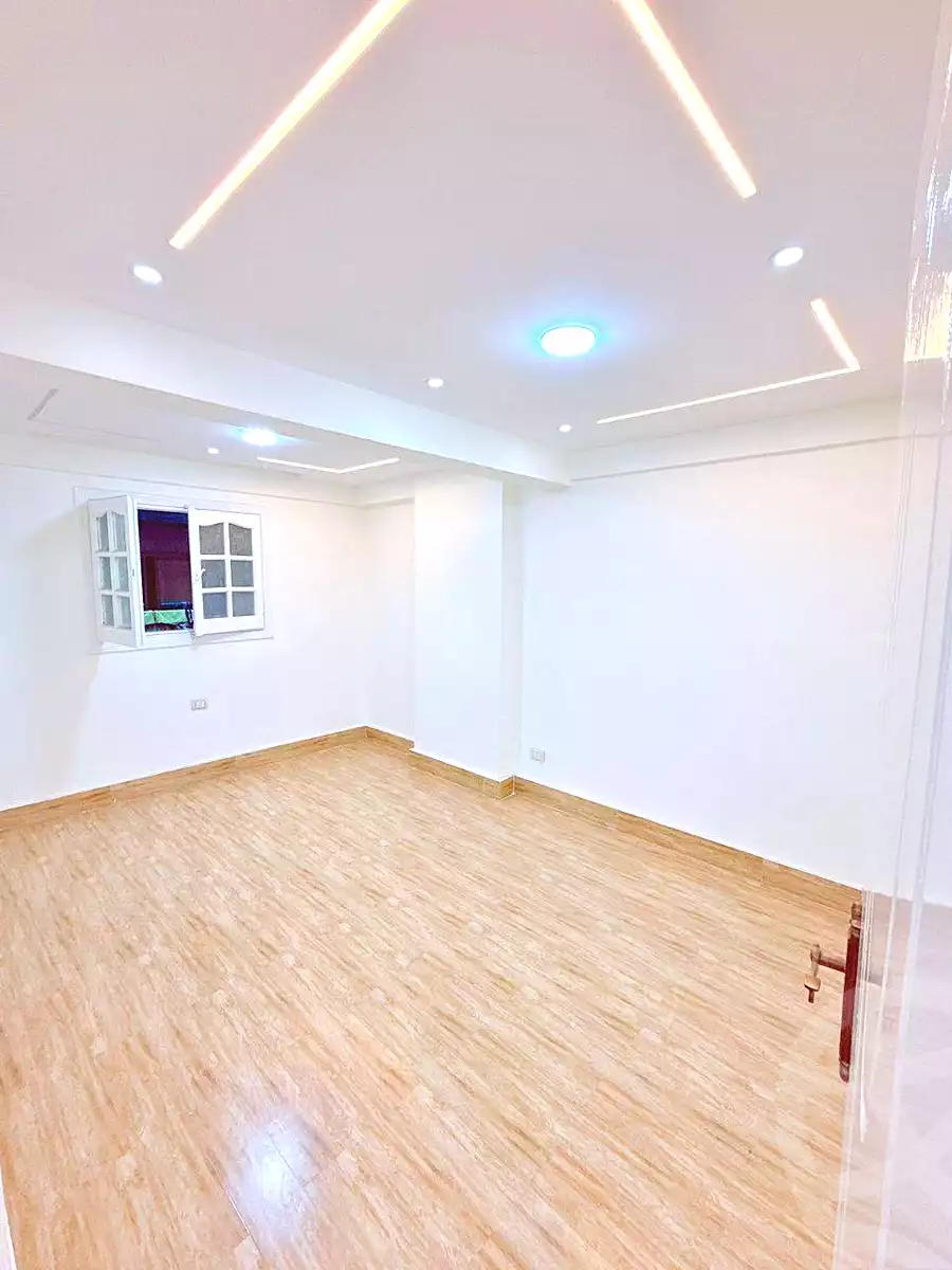 https://aqarmap.com.eg/ar/listing/7019015-for-sale-alexandria-miami-mahmoud-el-isawy-st
