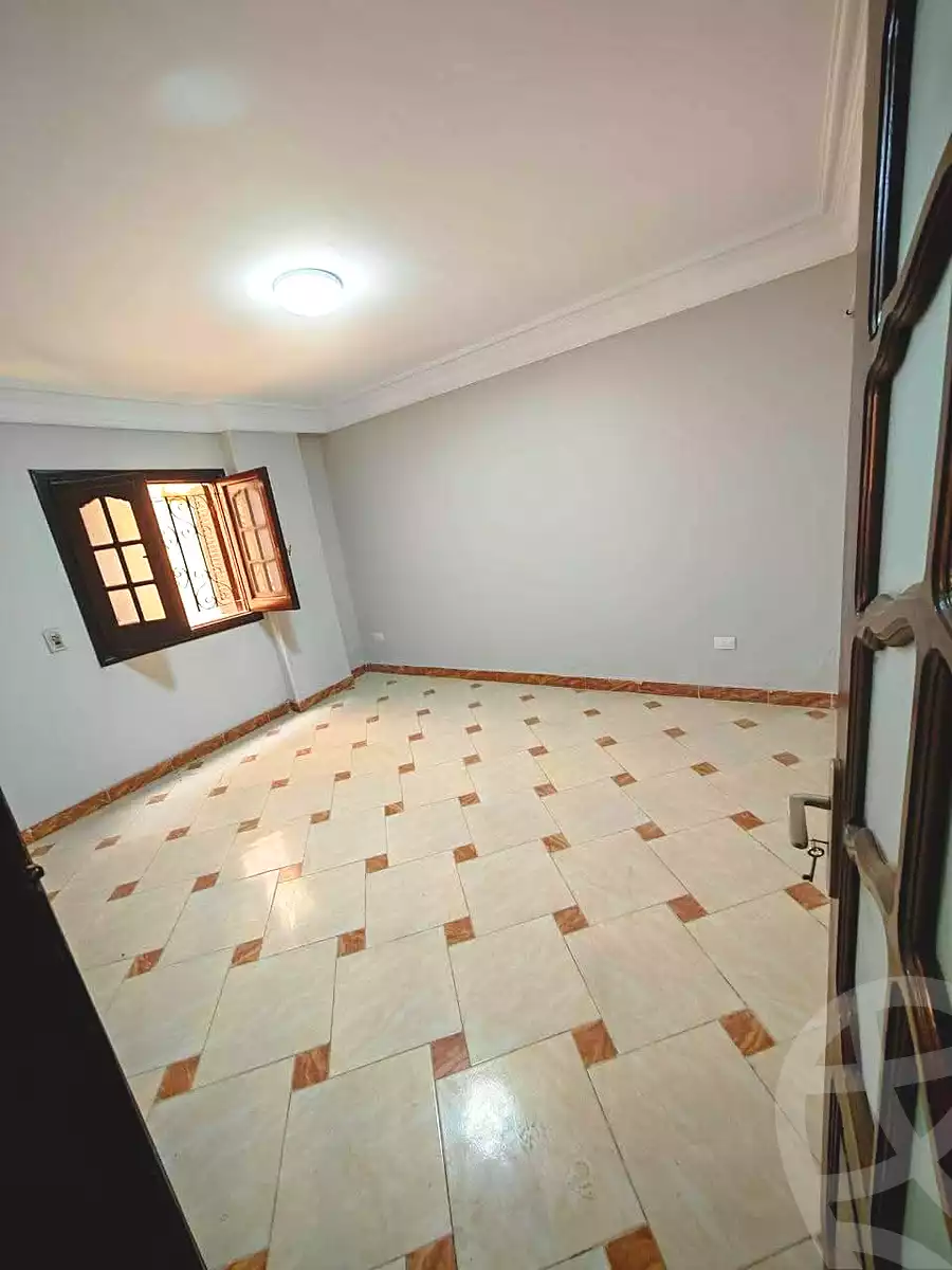 https://aqarmap.com.eg/ar/listing/7019495-for-sale-cairo-helwan-ahmed-enci-st