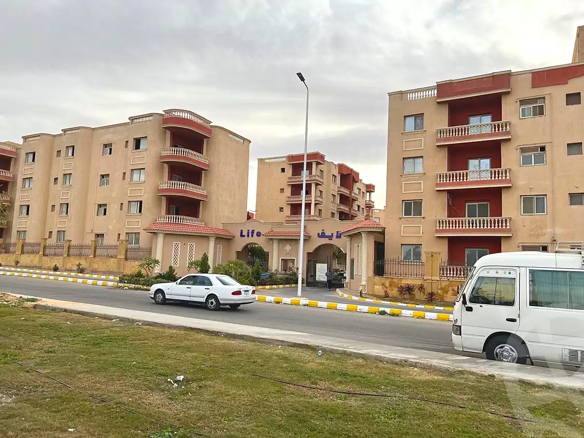 https://aqarmap.com.eg/en/listing/7019572-for-sale-cairo-new-cairo-compounds-zohour-life-compound
