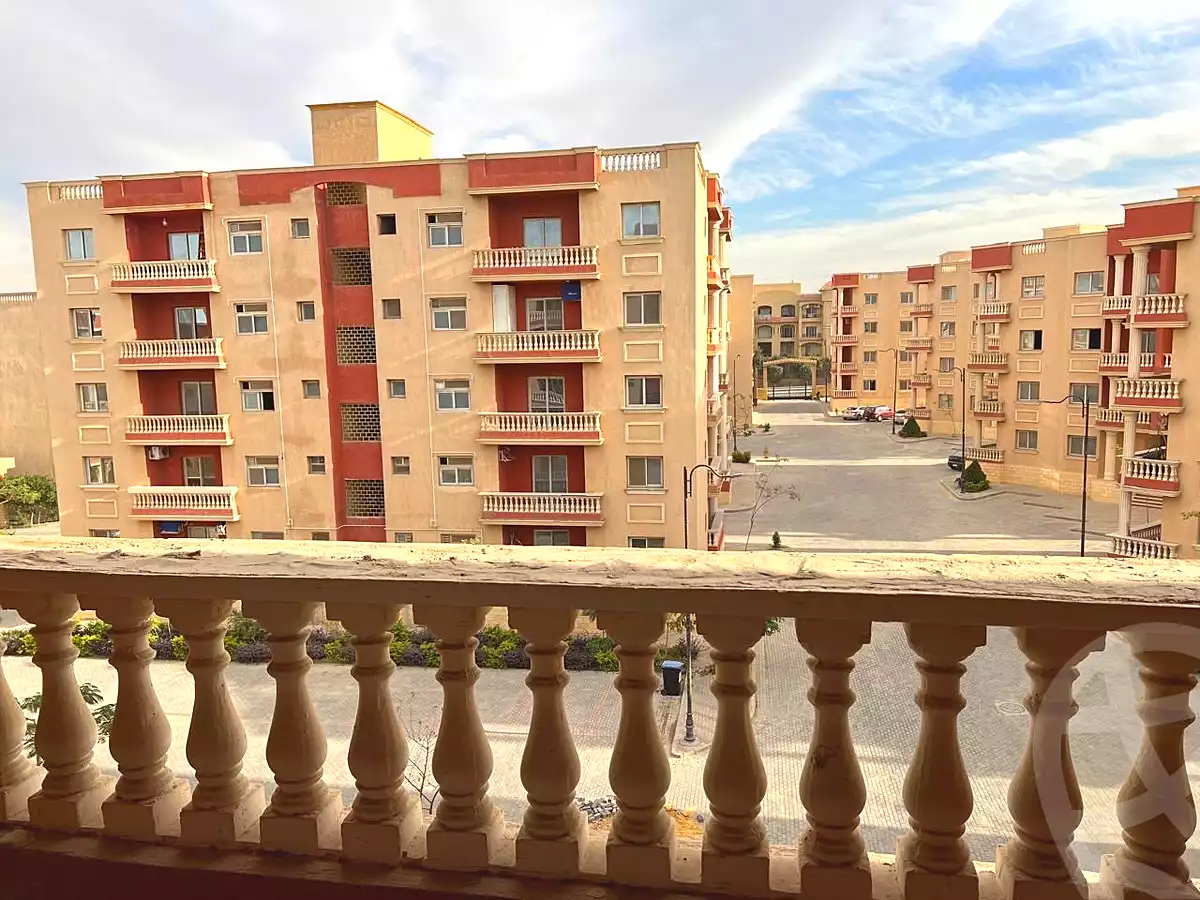 https://aqarmap.com.eg/en/listing/7019572-for-sale-cairo-new-cairo-compounds-zohour-life-compound