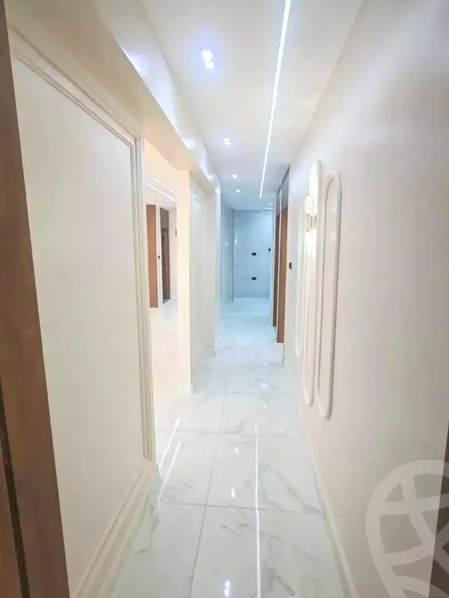 https://aqarmap.com.eg/en/listing/7020215-for-sale-alexandria-al-agamy-el-hanouvel-trablose-st