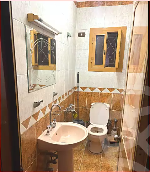https://aqarmap.com.eg/ar/listing/7020332-for-sale-cairo-helwan-helwan-el-sharkeya-abd-el-rahman-pasha-st