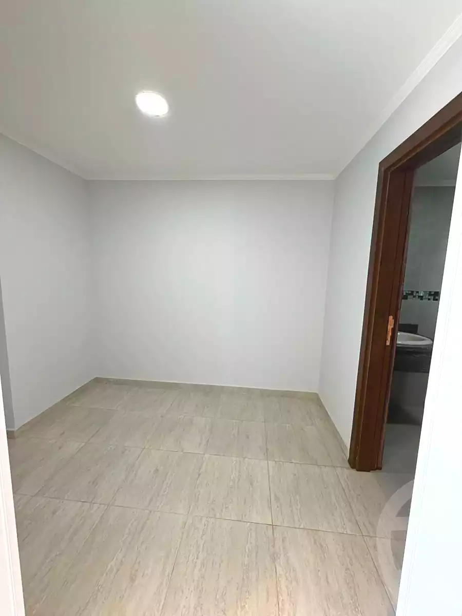 3 BR Apartment in Amorada, photo 10 of 11