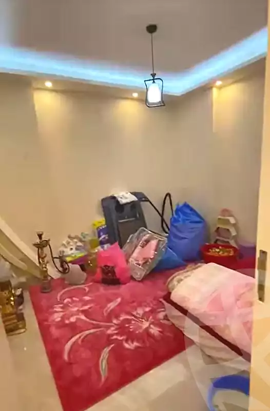 https://aqarmap.com.eg/ar/listing/7020381-for-sale-cairo-helwan-hadayek-helwan-el-eshrein-st