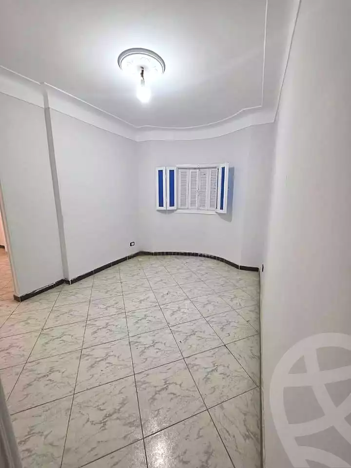https://aqarmap.com.eg/ar/listing/7020477-for-sale-alexandria-sydy-bshr-sydy-bshr-bhry