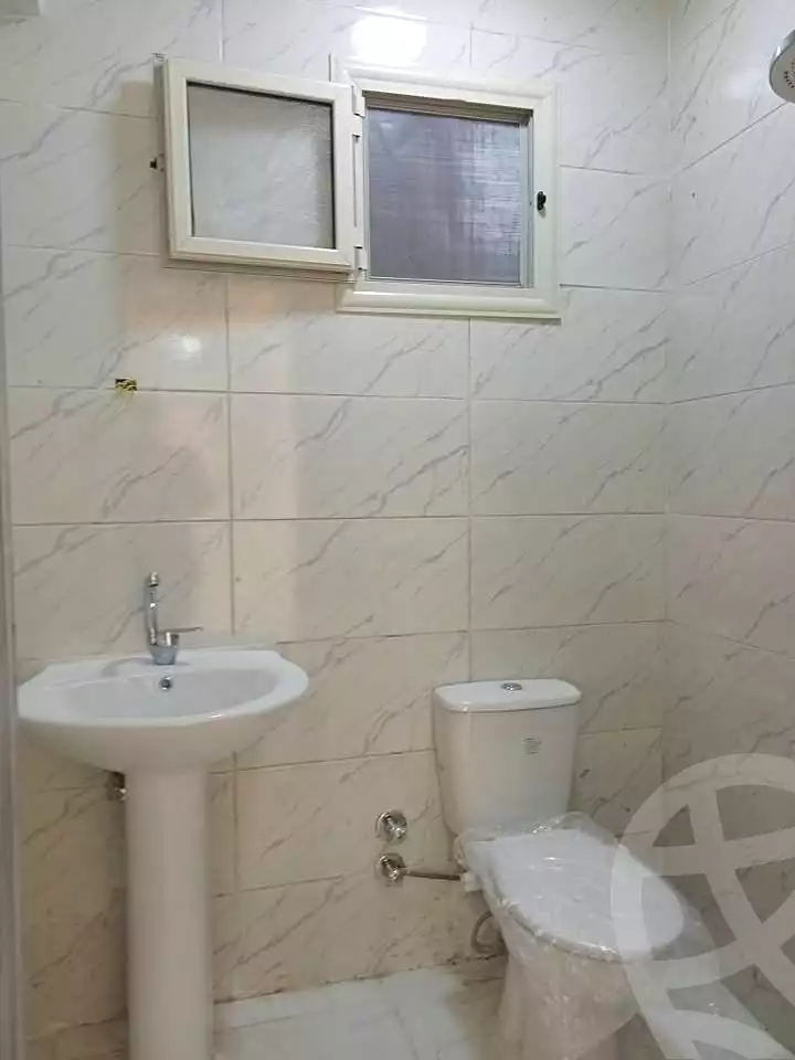 https://aqarmap.com.eg/ar/listing/7020519-for-sale-alexandria-sydy-bshr-shr-mlk-hfny