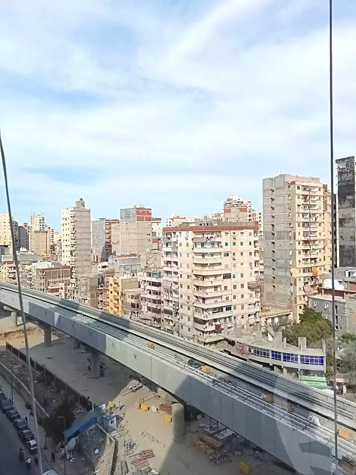 https://aqarmap.com.eg/ar/listing/7020519-for-sale-alexandria-sydy-bshr-shr-mlk-hfny