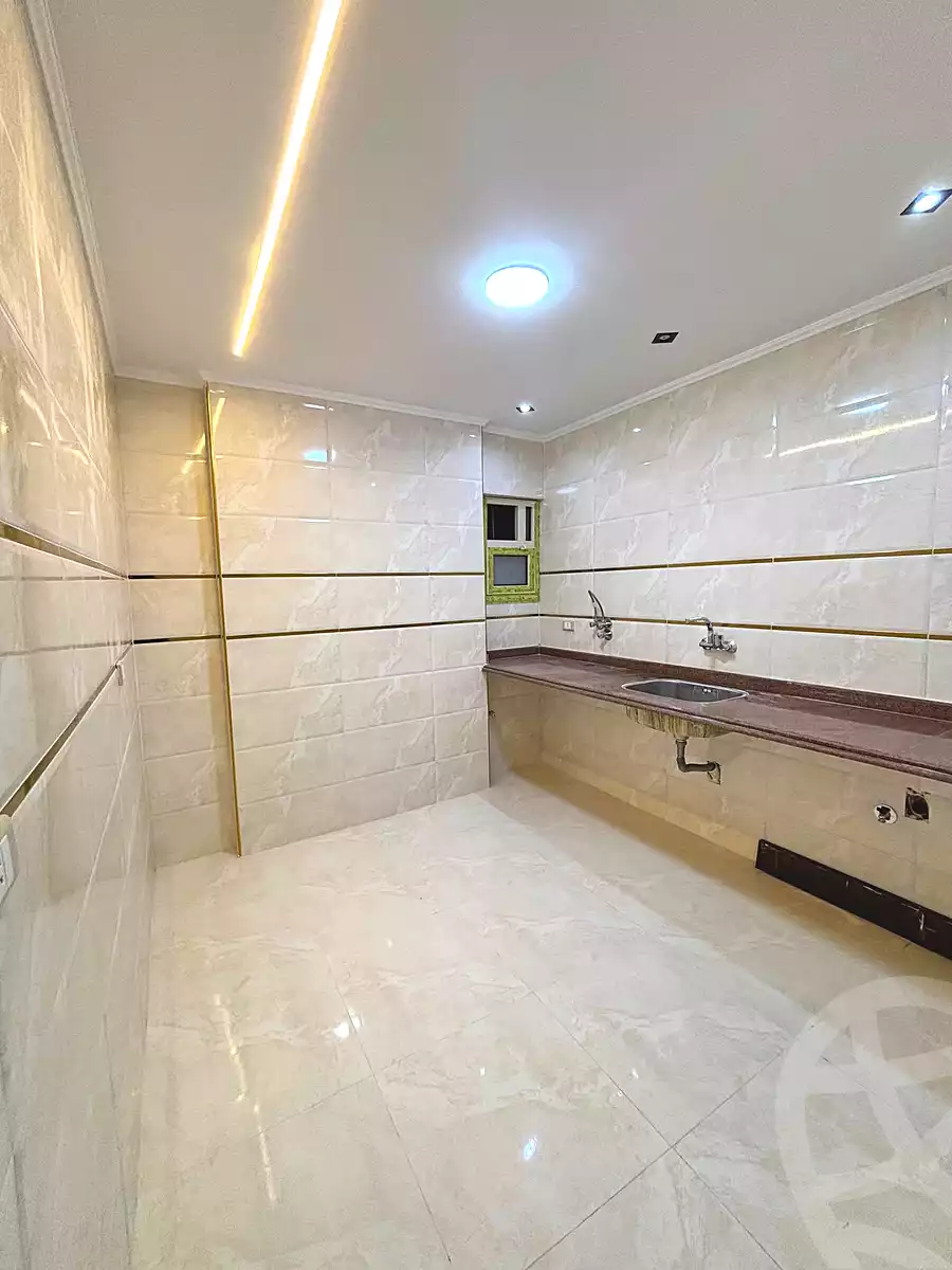 https://aqarmap.com.eg/en/listing/7020549-for-sale-alexandria-sydy-bshr-sydy-bshr-bhry-street-15