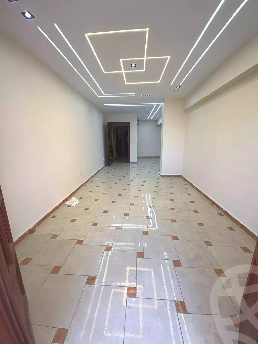 https://aqarmap.com.eg/ar/listing/7020824-for-sale-alexandria-el-asafra-l-sfr-bhry