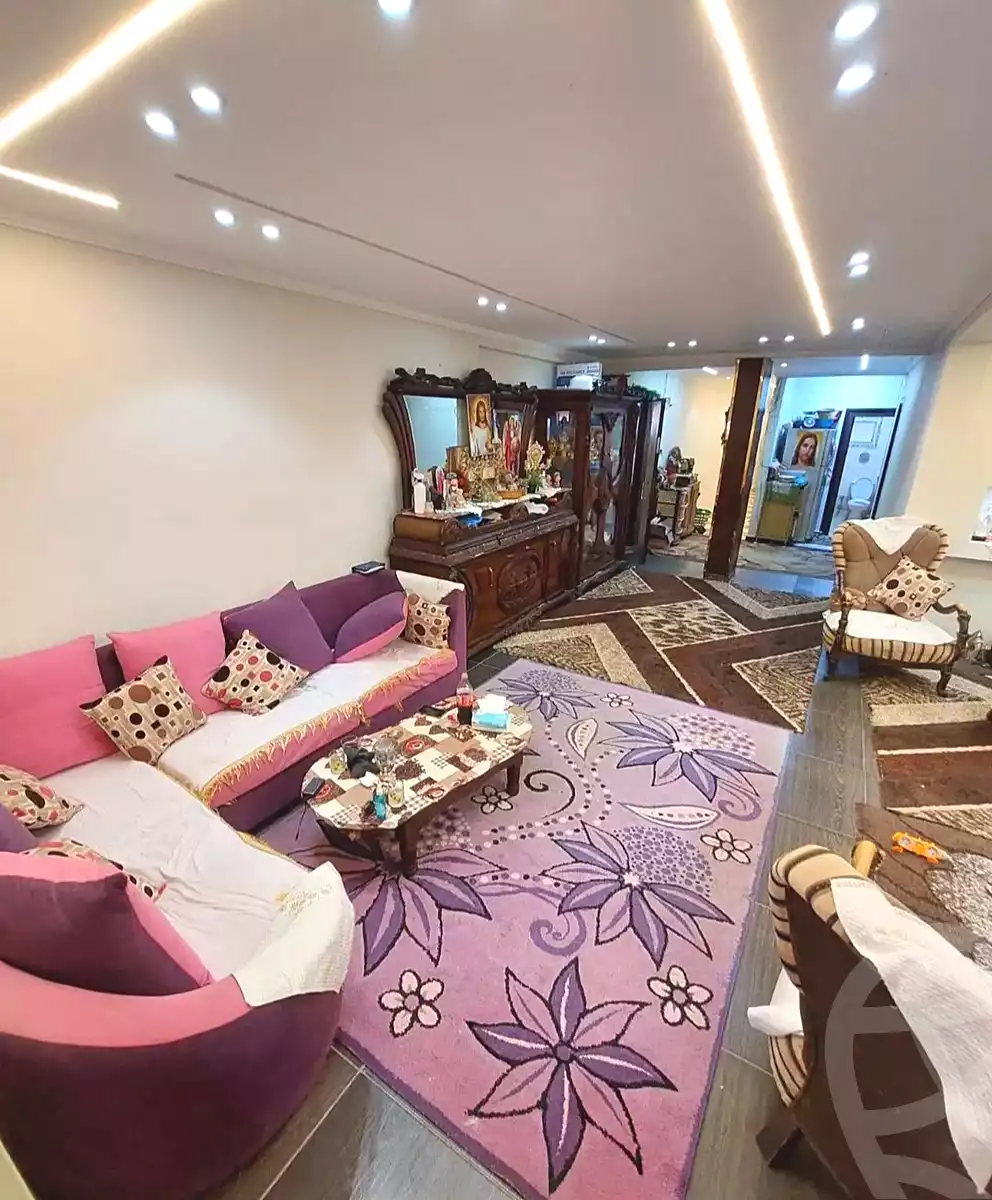https://aqarmap.com.eg/ar/listing/7020997-for-sale-alexandria-sydy-bshr-sydy-bshr-bhry-ali-hipa-st