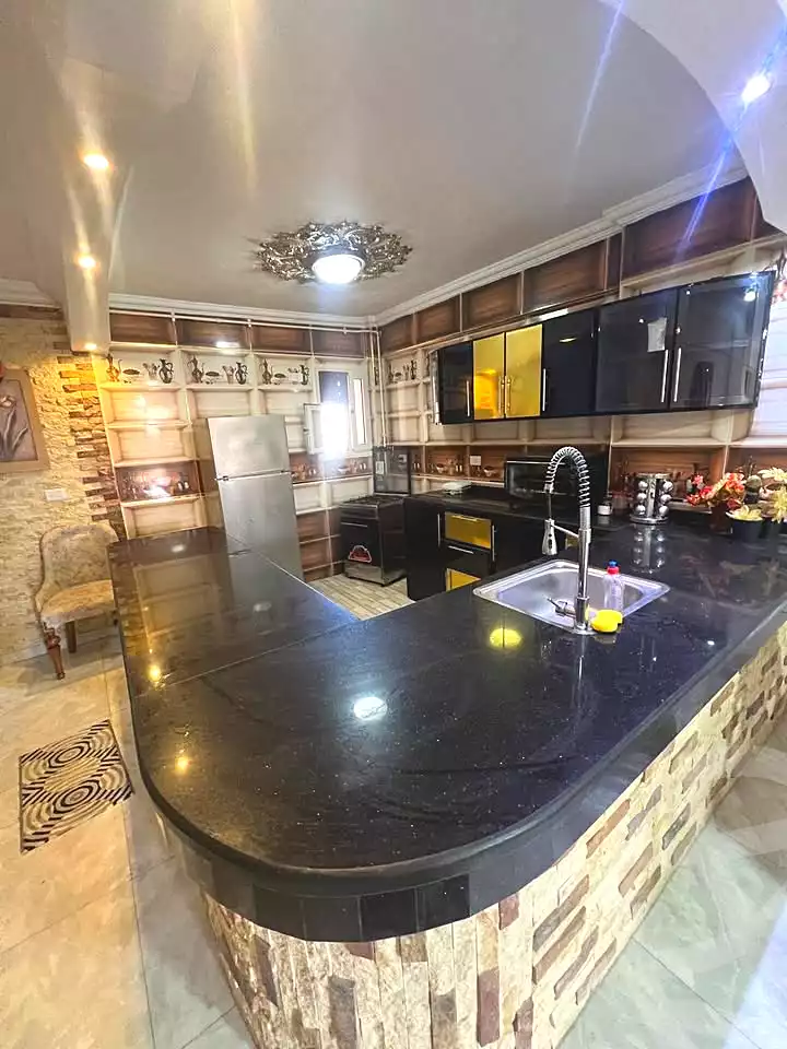 https://aqarmap.com.eg/ar/listing/7021114-for-sale-alexandria-al-agamy-lbytsh-bianchiii