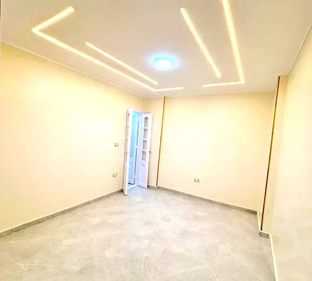 https://aqarmap.com.eg/en/listing/7021358-for-sale-alexandria-sydy-bshr-sydy-bshr-bhry-street-15