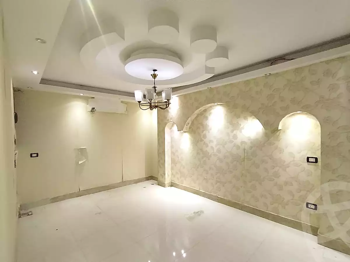 https://aqarmap.com.eg/en/listing/7021695-for-sale-cairo-el-haram-el-lebeny-soltan-khattab-st