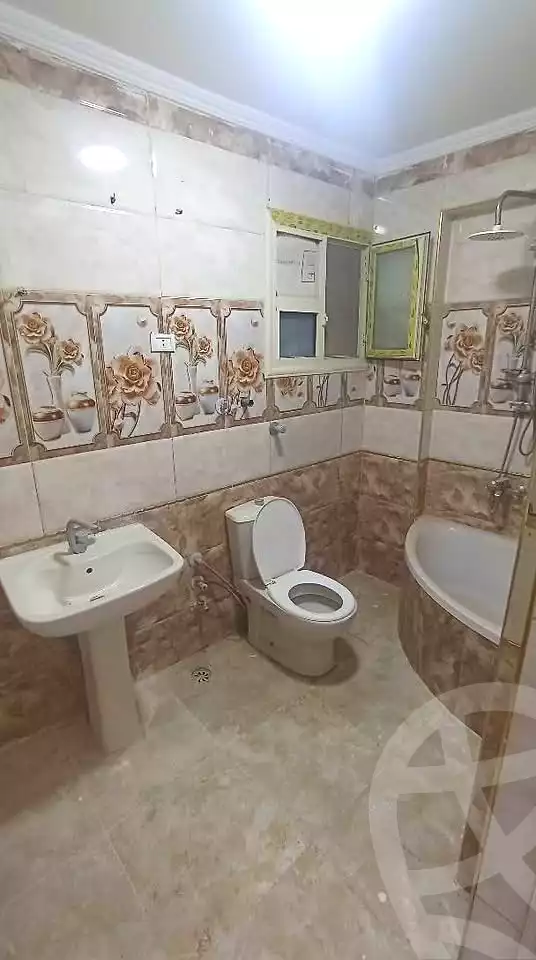 https://aqarmap.com.eg/ar/listing/7021871-for-sale-alexandria-bw-qyr-street-10