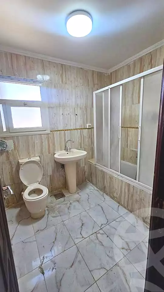 https://aqarmap.com.eg/ar/listing/7021892-for-rent-alexandria-zezenia-ibrahim-el-attar-st