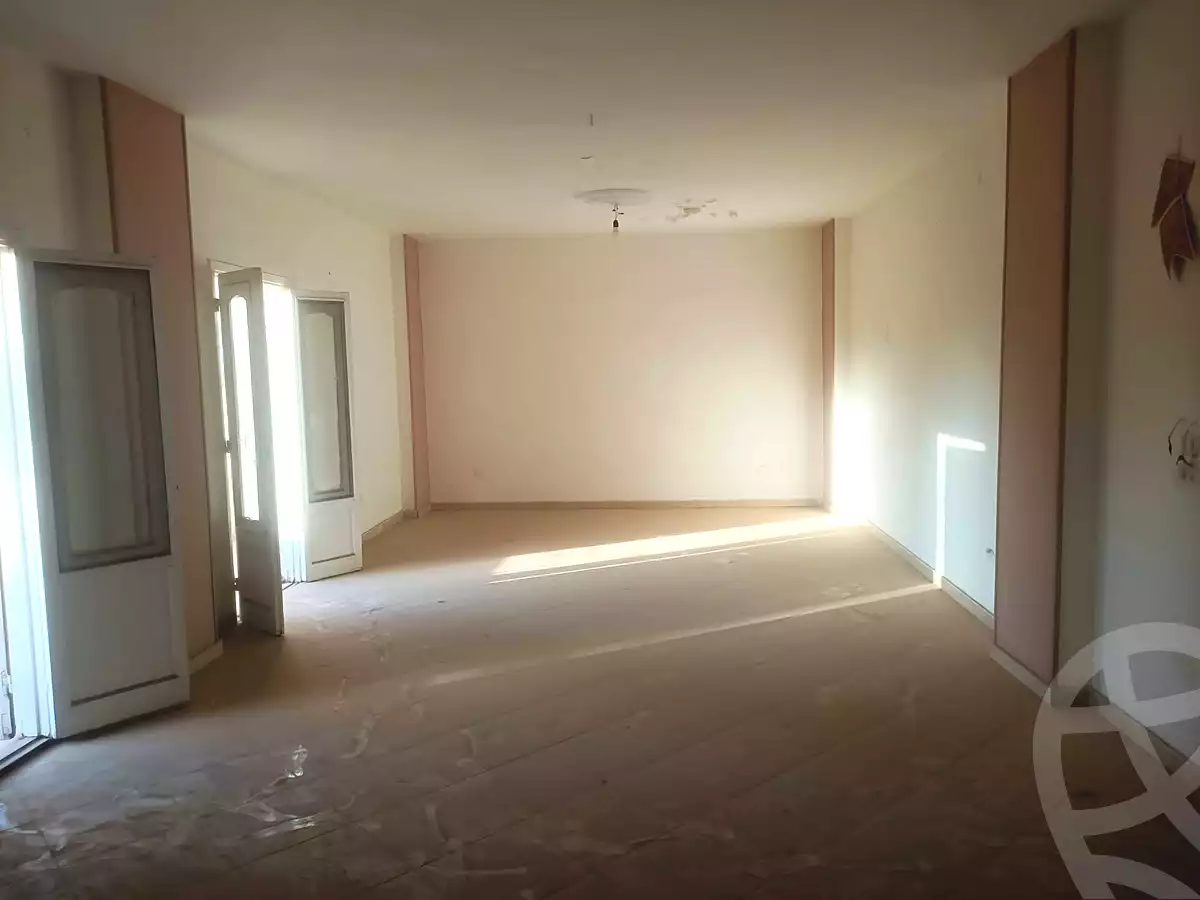https://aqarmap.com.eg/en/listing/7022056-for-sale-cairo-helwan-hadayek-helwan