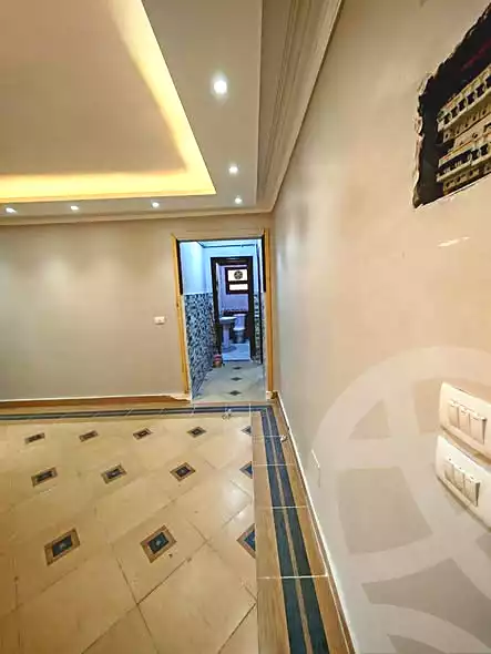 https://aqarmap.com.eg/ar/listing/7022213-for-sale-cairo-helwan-ahmed-enci-st