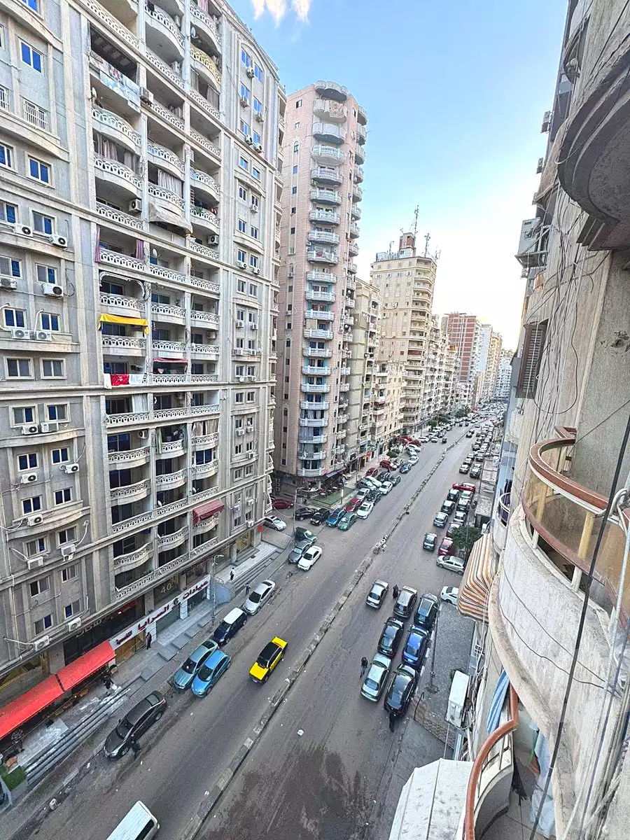https://aqarmap.com.eg/ar/listing/7022395-for-sale-alexandria-miami-mahmoud-el-isawy-st