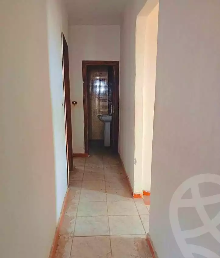 https://aqarmap.com.eg/ar/listing/7022614-for-sale-alexandria-sydy-bshr-shr-mlk-hfny