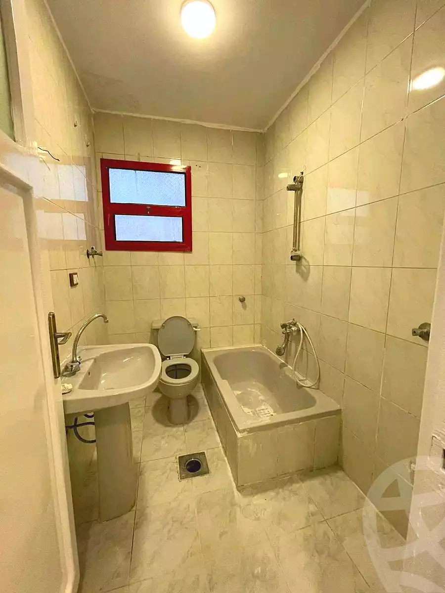 https://aqarmap.com.eg/ar/listing/7022538-for-sale-alexandria-al-agamy-shataa-el-nakheel