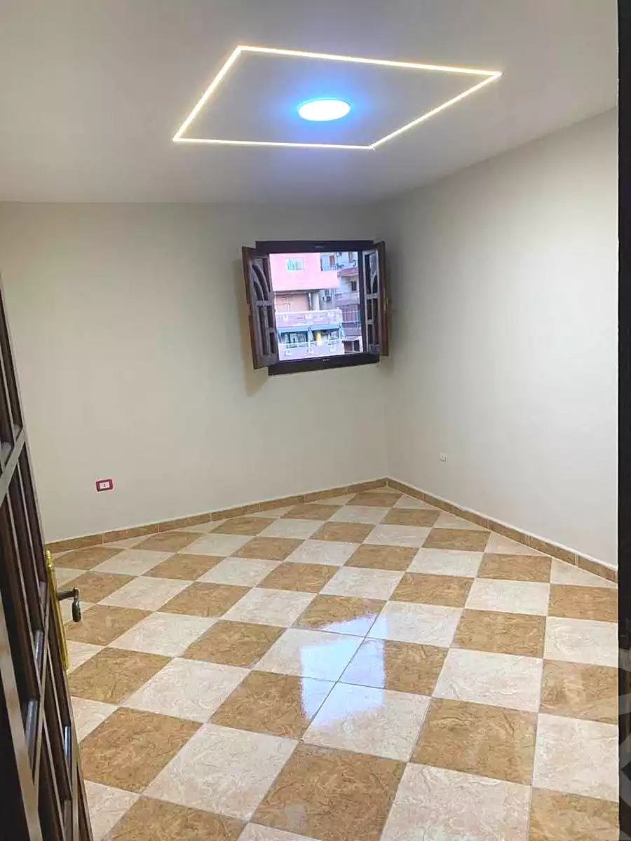 https://aqarmap.com.eg/ar/listing/7023099-for-sale-alexandria-miami-shr-jml-bd-lnsr