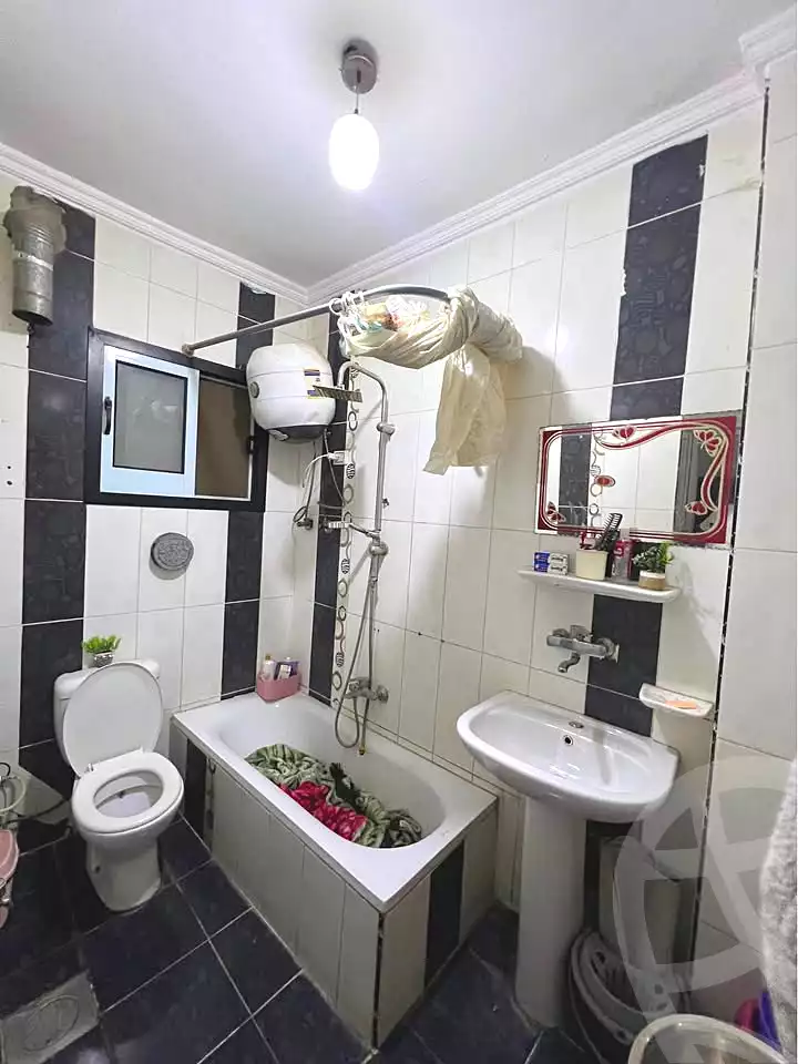 https://aqarmap.com.eg/en/listing/7023152-for-sale-alexandria-lsywf-el-falki