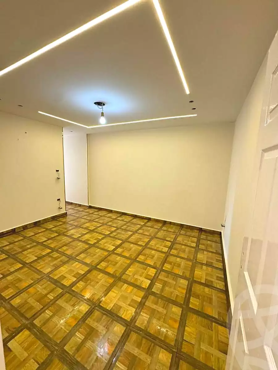 https://aqarmap.com.eg/ar/listing/7023210-for-sale-alexandria-sydy-bshr-sydy-bshr-bhry-khalil-hamada-st
