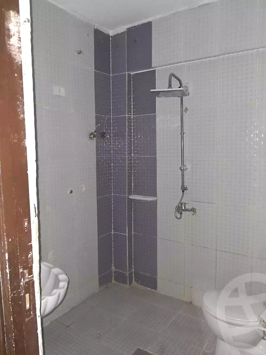 https://aqarmap.com.eg/en/listing/7023244-for-sale-alexandria-al-agamy-el-hanouvel-el-salam-st