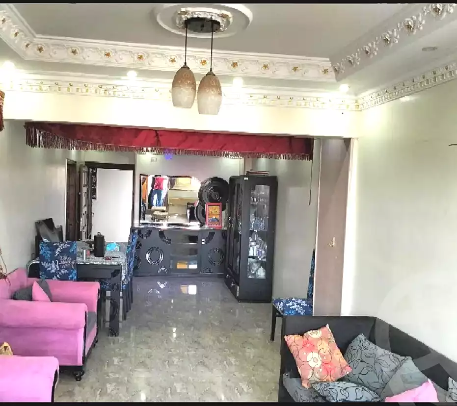https://aqarmap.com.eg/en/listing/7023588-for-sale-cairo-helwan-helwan-el-sharkeya-ryad-pasha-st
