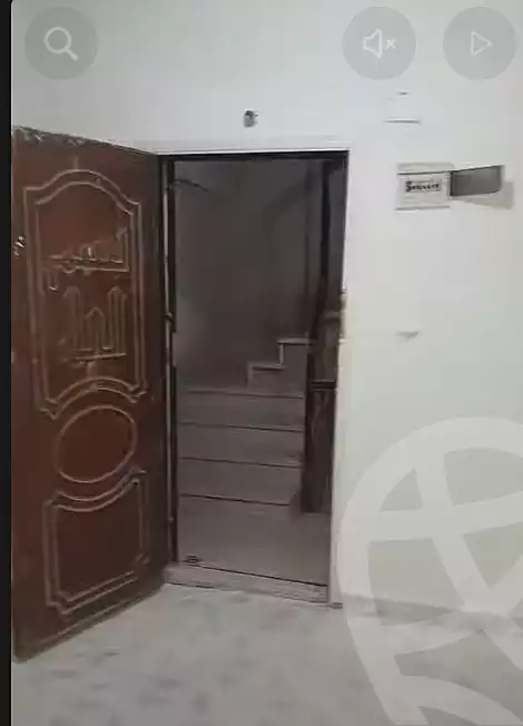 https://aqarmap.com.eg/en/listing/7023609-for-sale-alexandria-al-agamy-el-hanouvel-radwan-st