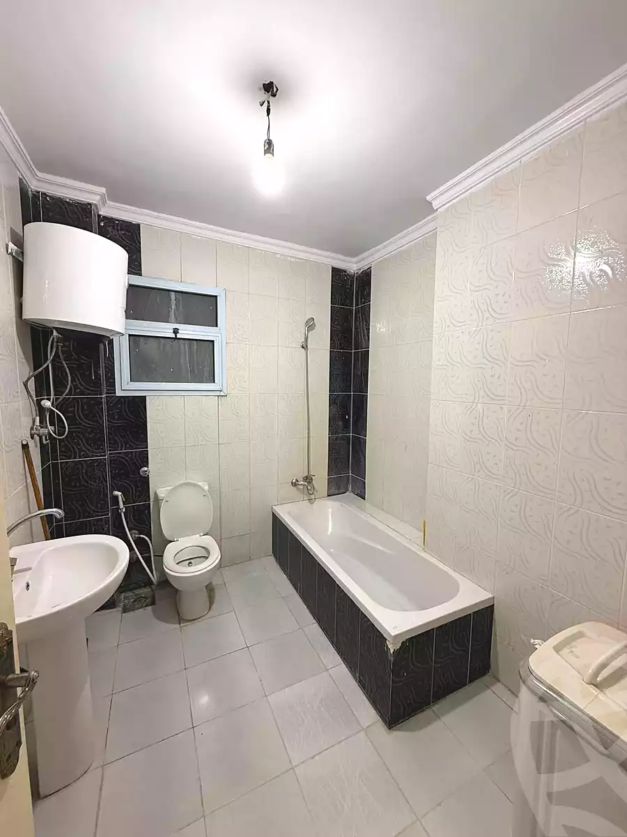 https://aqarmap.com.eg/ar/listing/7023886-for-sale-alexandria-el-asafra-l-sfr-bhry-atlas-st